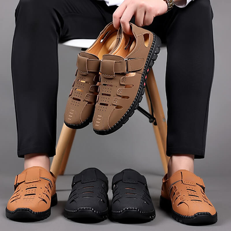 Trendige Sandalen aus perforiertem PU-Leder