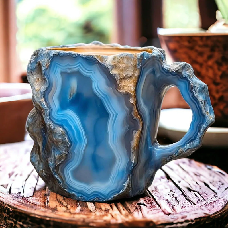 Kaffeetasse aus Mineralkristallimita