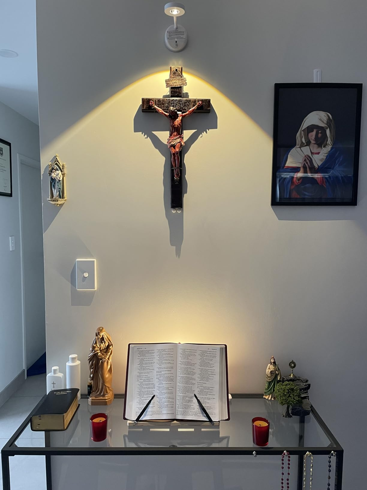✝️ Ein vorgesegnetes katholisches Geschenk: Osterkreuz-Dekoration