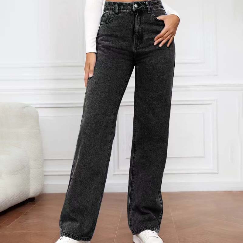 Taillenbetonte Trompetenjeans