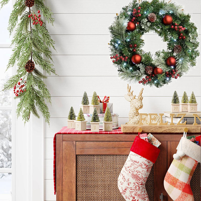 Weihnachtsdekorationen Und Girlanden