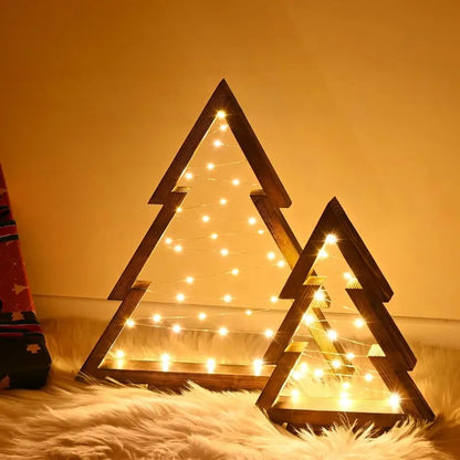 Leuchtender Weihnachtsbaum aus Holz