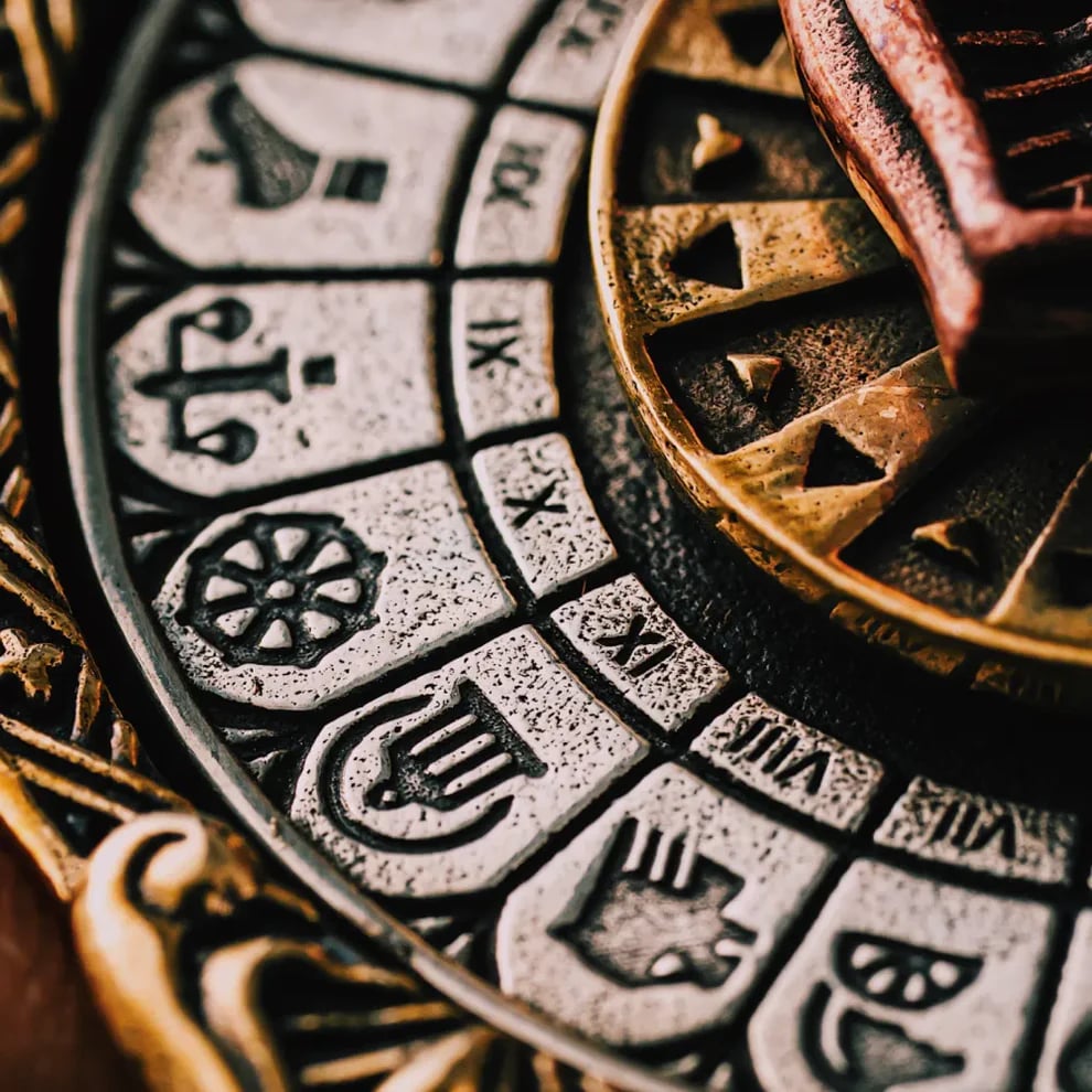 👁️‍🗨️Handgefertigter Tarot-Vision-Anhänger: Verbinde dich jederzeit mit der kosmischen Weisheit (Spickzettel enthalten)