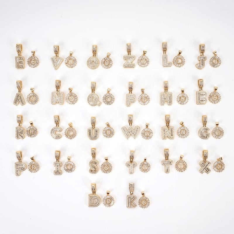 🎁Neujahrsverkauf 50 % Rabatt💖2er-Pack – Anhänger-Halsketten mit Initiale