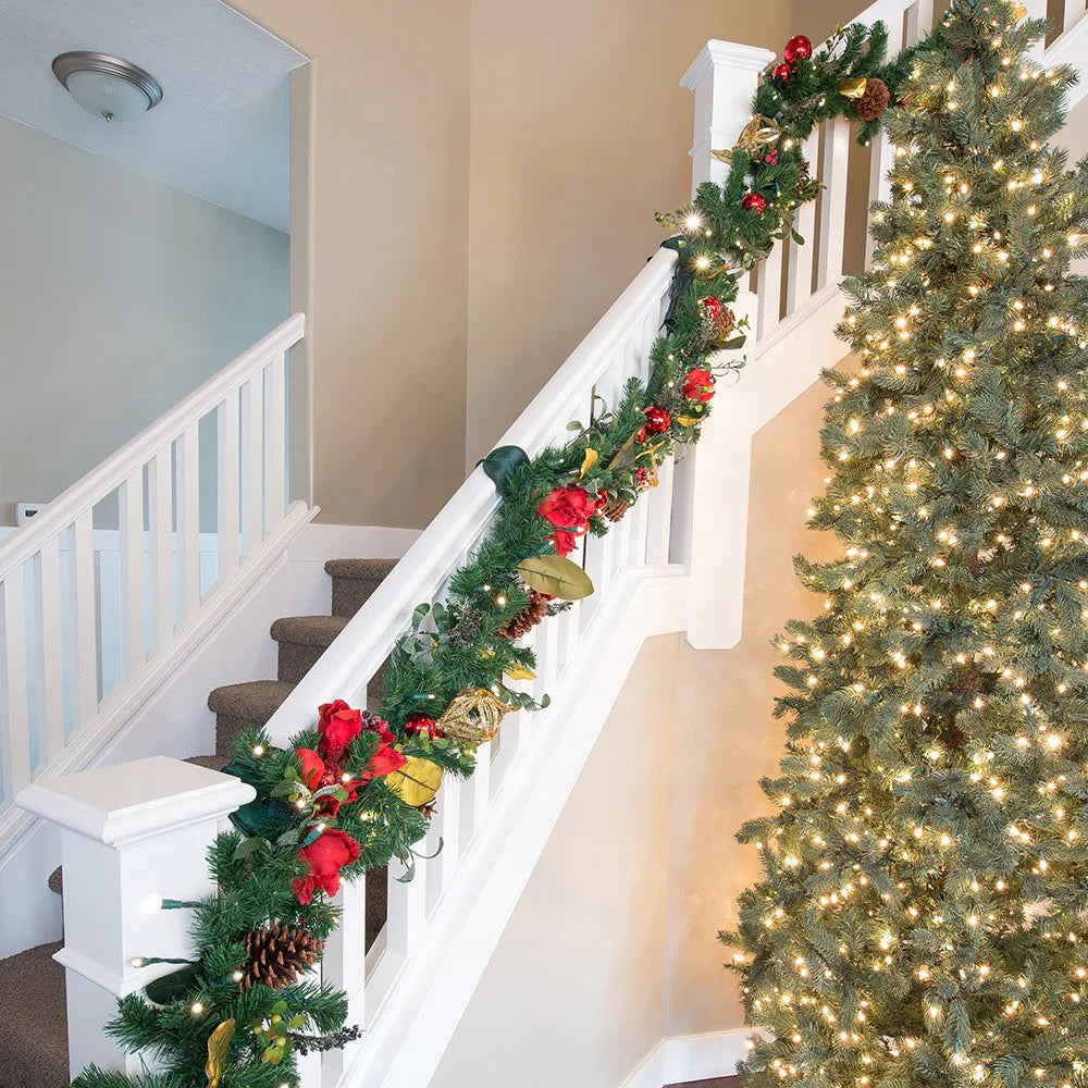 Sichere und stilvolle Girlandenbinder für Weihnachtsgeländer